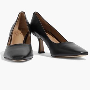 Sam Edelman Square Toe Plain Black Leather Pumps (size 6)